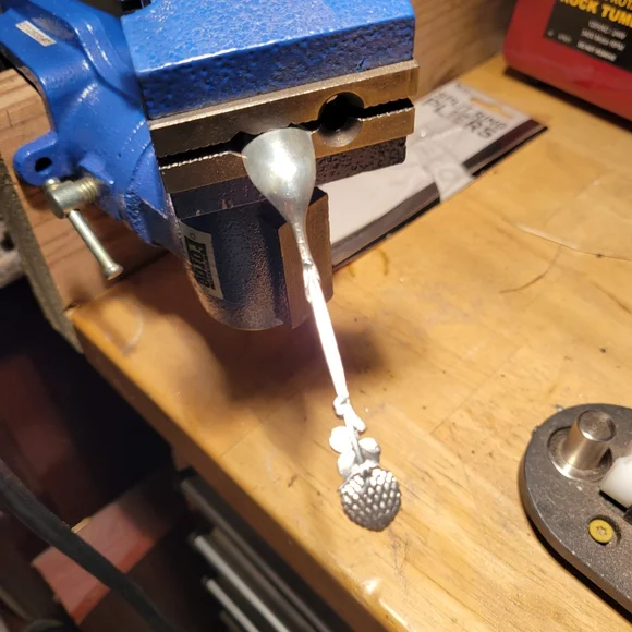 1885 Tiffany & Company Clover Spoon Ring 59 - Picture 16 of 16